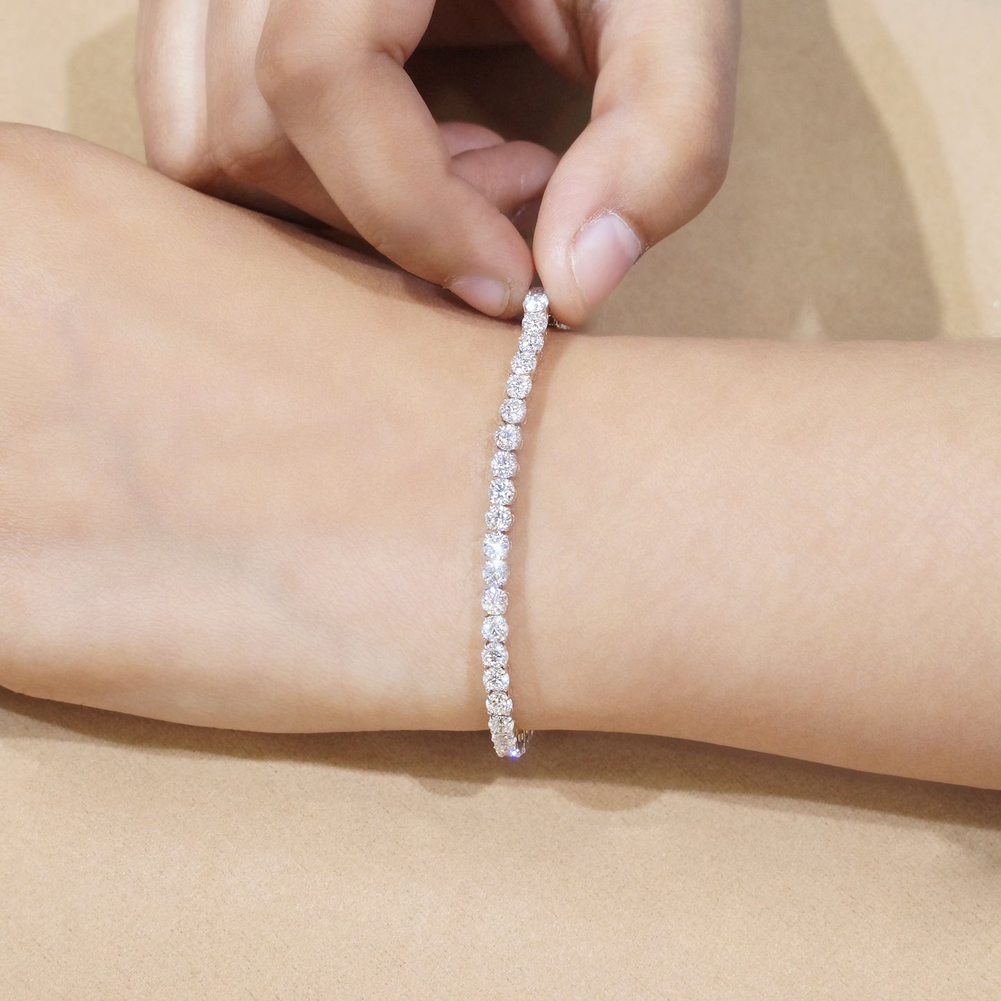 20 pointer round tennace bracelet