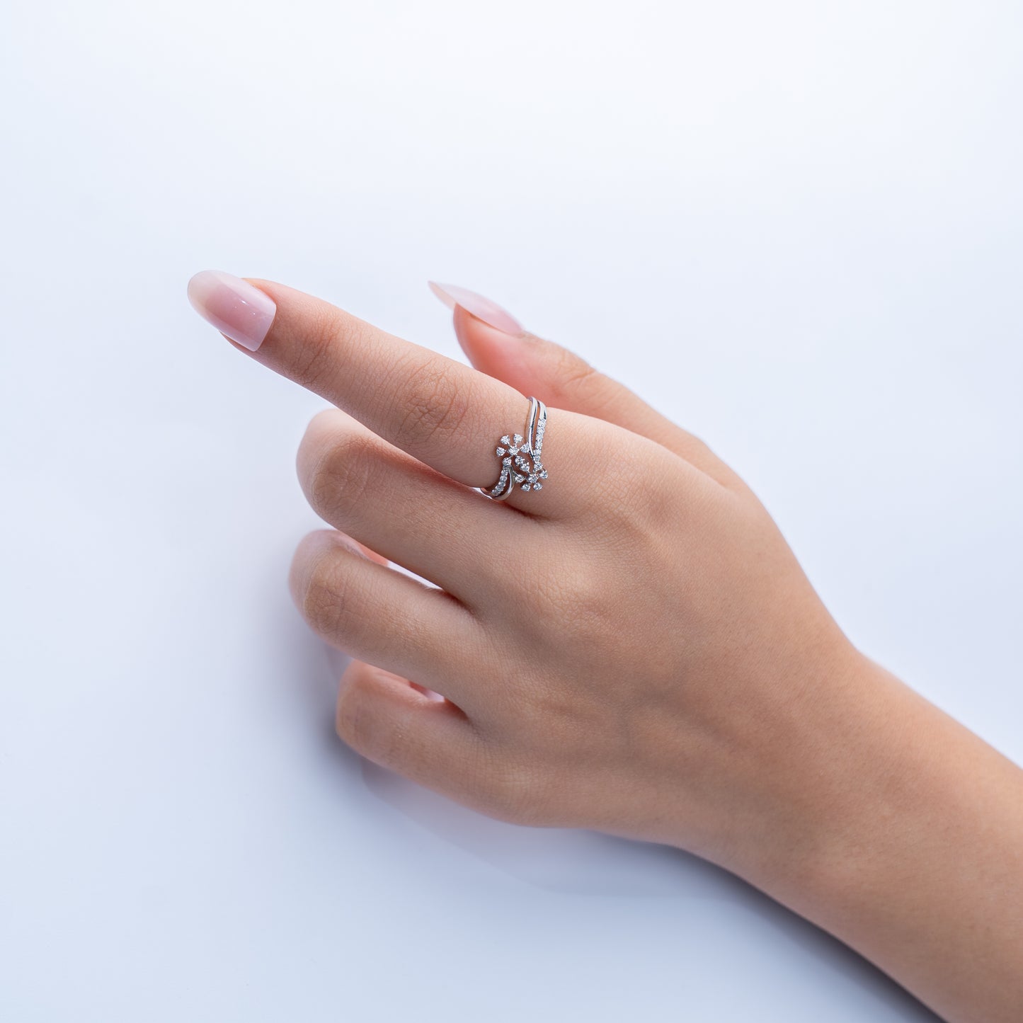 0.54 CT, VS1 IGI Certified Lab Grown Diamond Flower Ring in 92.5 Silver with Palladium (Silvadium) - Hallmarked | Adjustable Floral Design By New Age Diamonds