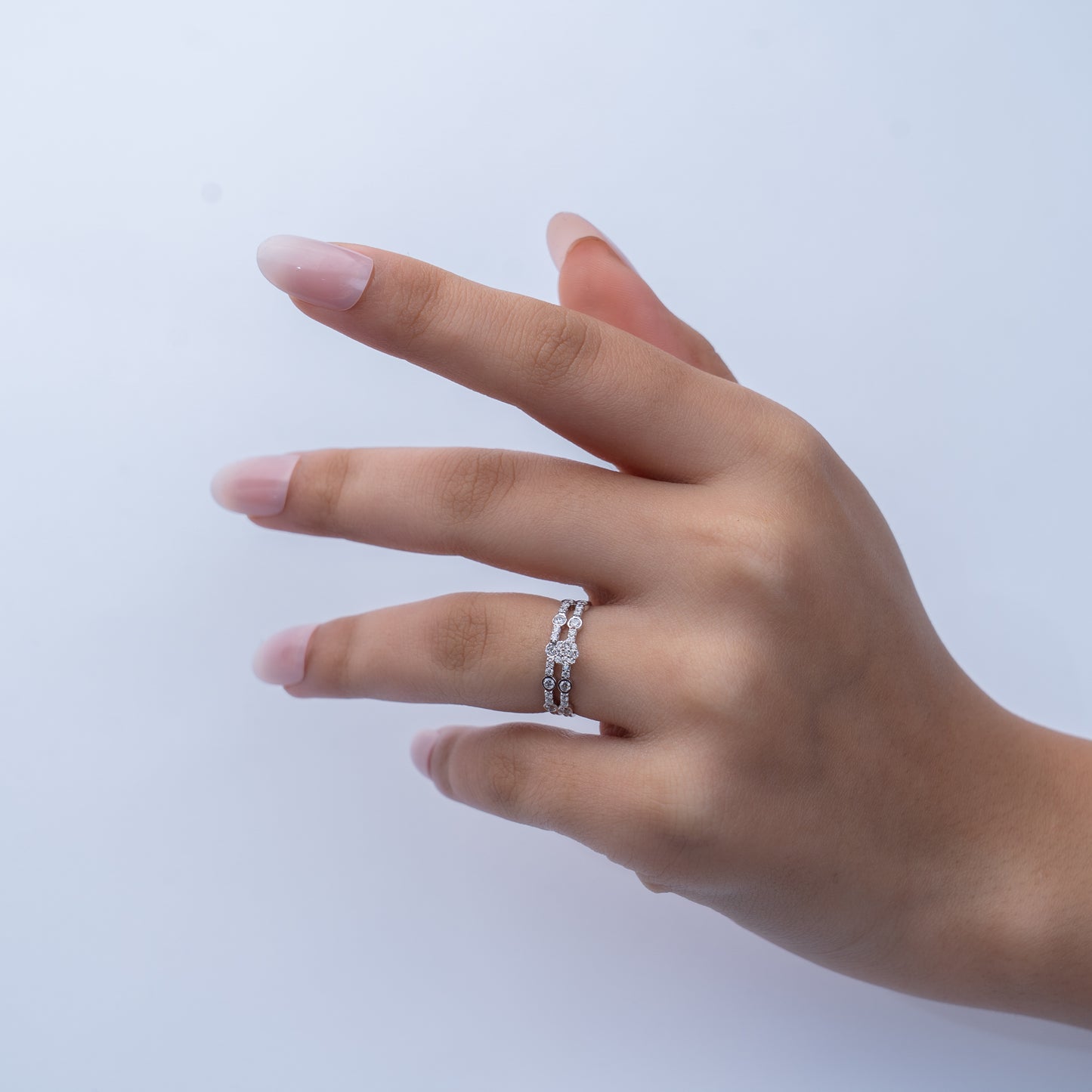 Lab Grown Diamond 0.68 CT, VS1, Bezel Set Halo Ring – Silvadium (92.5 Silver + Palladium), 3.40g IGI Certified & Hallmarked