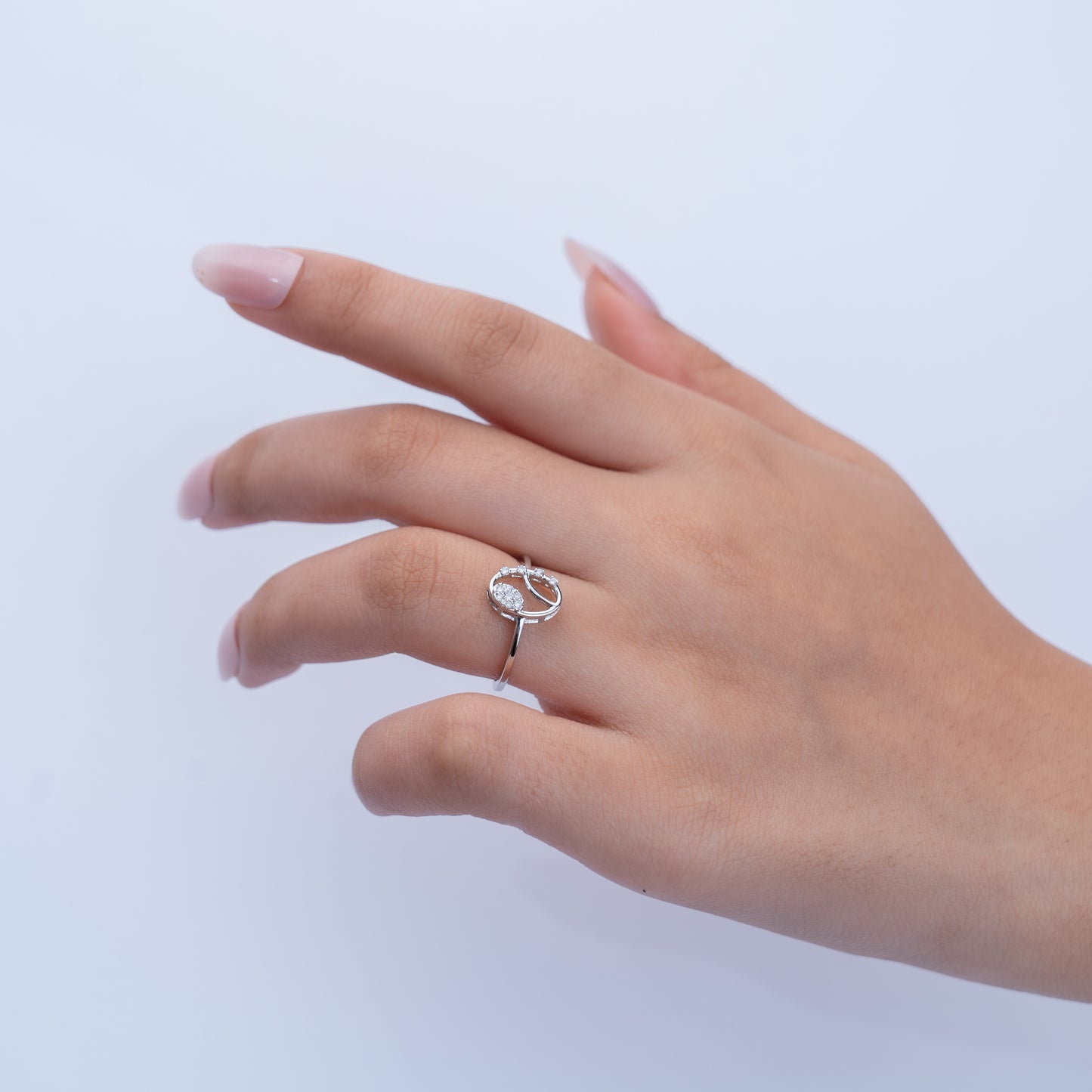 0.07 CT, VS1 Lab Grown Diamond Infinity Ringin 92.5 Silver with Palladium (Silvadium) - IGI Certified, Hallmarked | Elegant Loop Design