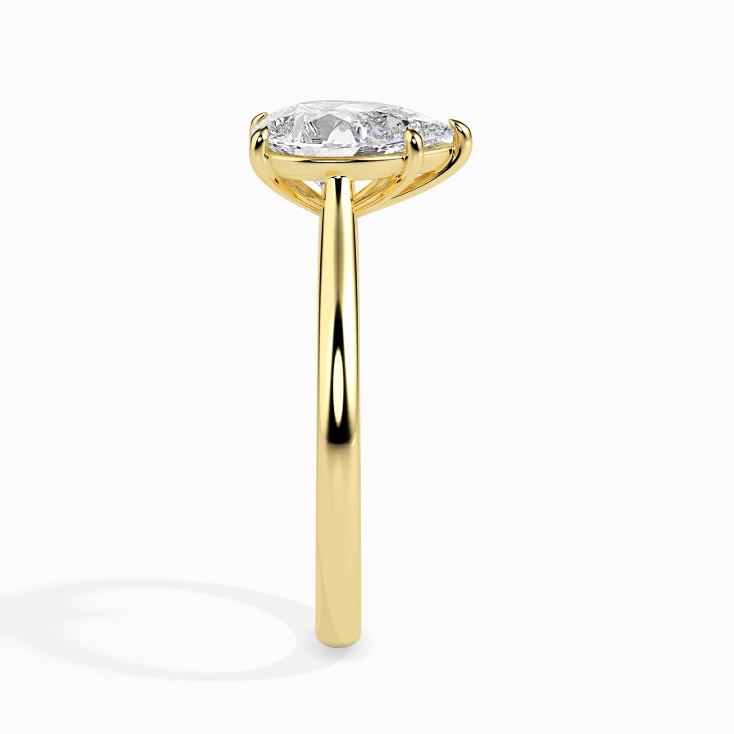 Teardrop Beauty: 1.03 ct Pear-Shaped Diamond, 3.42kt Gold Setting