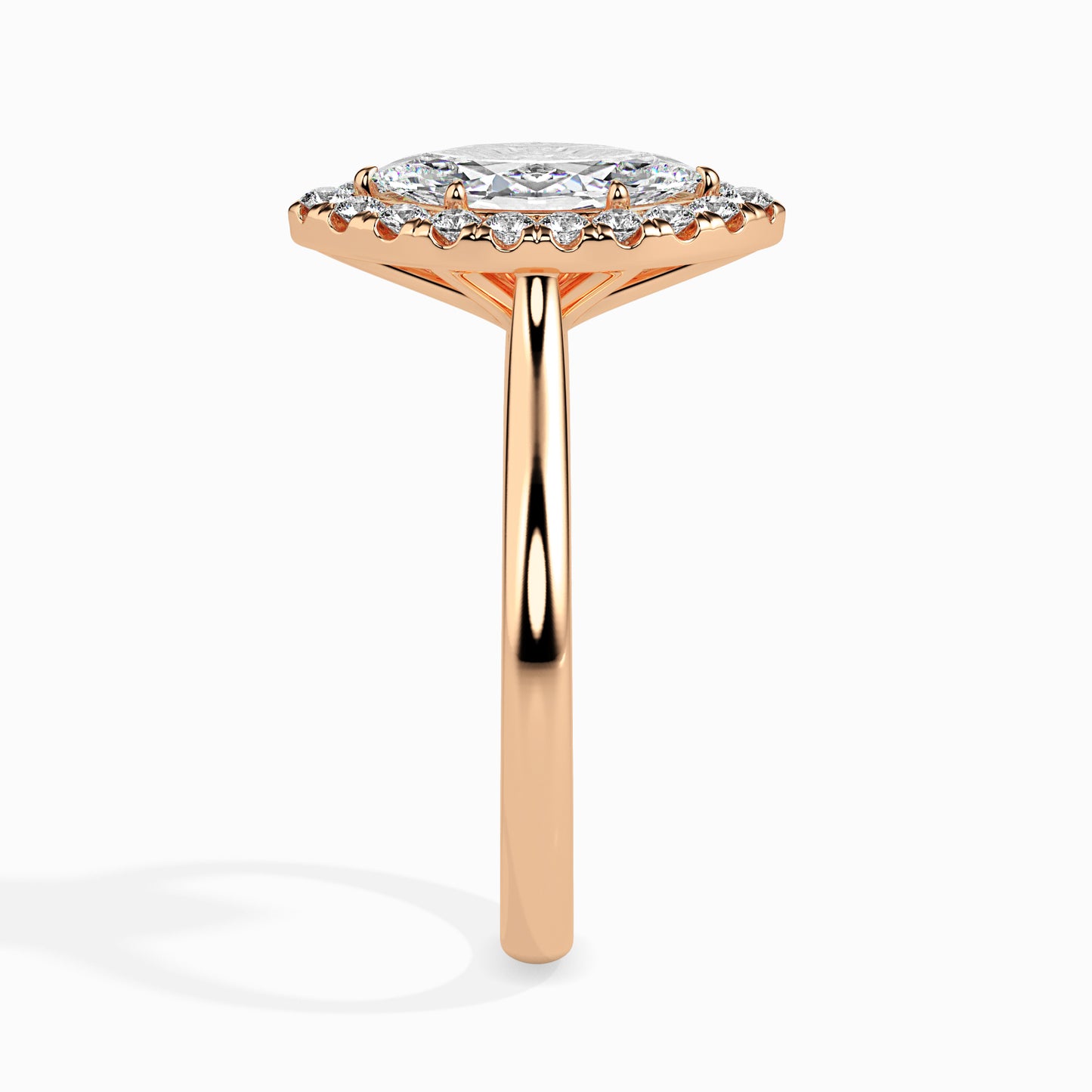 Understated Beauty: 1.33 ct Diamond Solitaire, 4.57kt Gold Band