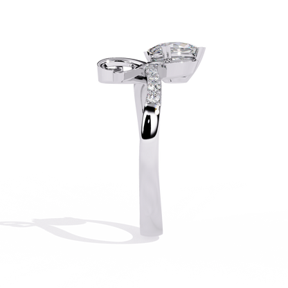 Whimsical Elegance: 0.94ct Lab Grown Diamond Ring in 14k Gold