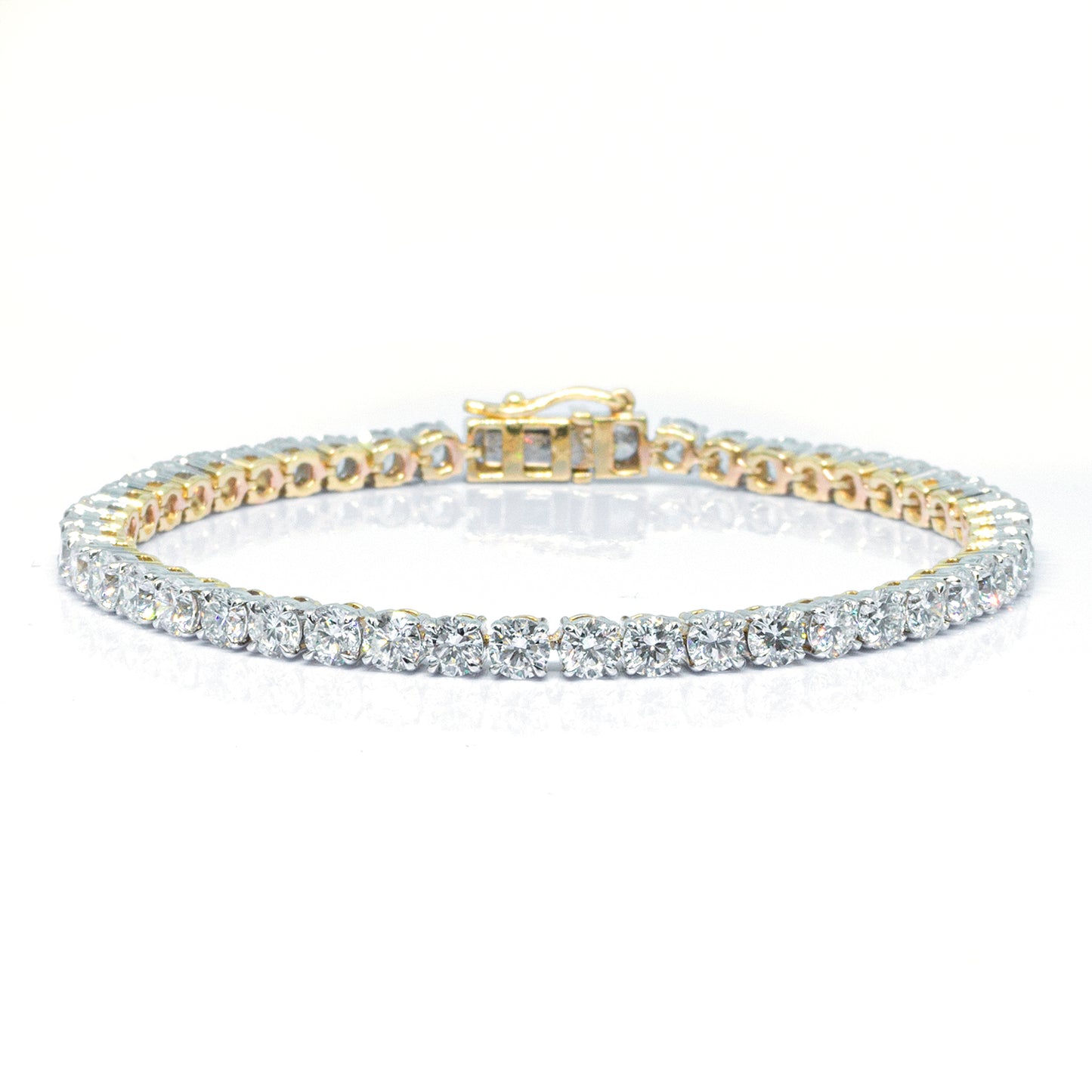 10 pointer round tennace bracelet